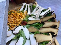 -阿婆情腊排骨火锅(金虹路店)