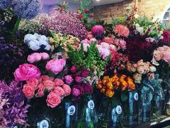 -FLOVIE FLORIST CAFE