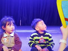-猴有戏教育戏剧·音乐剧·主持口才·演讲朗诵辩论(环球港华师大校区)