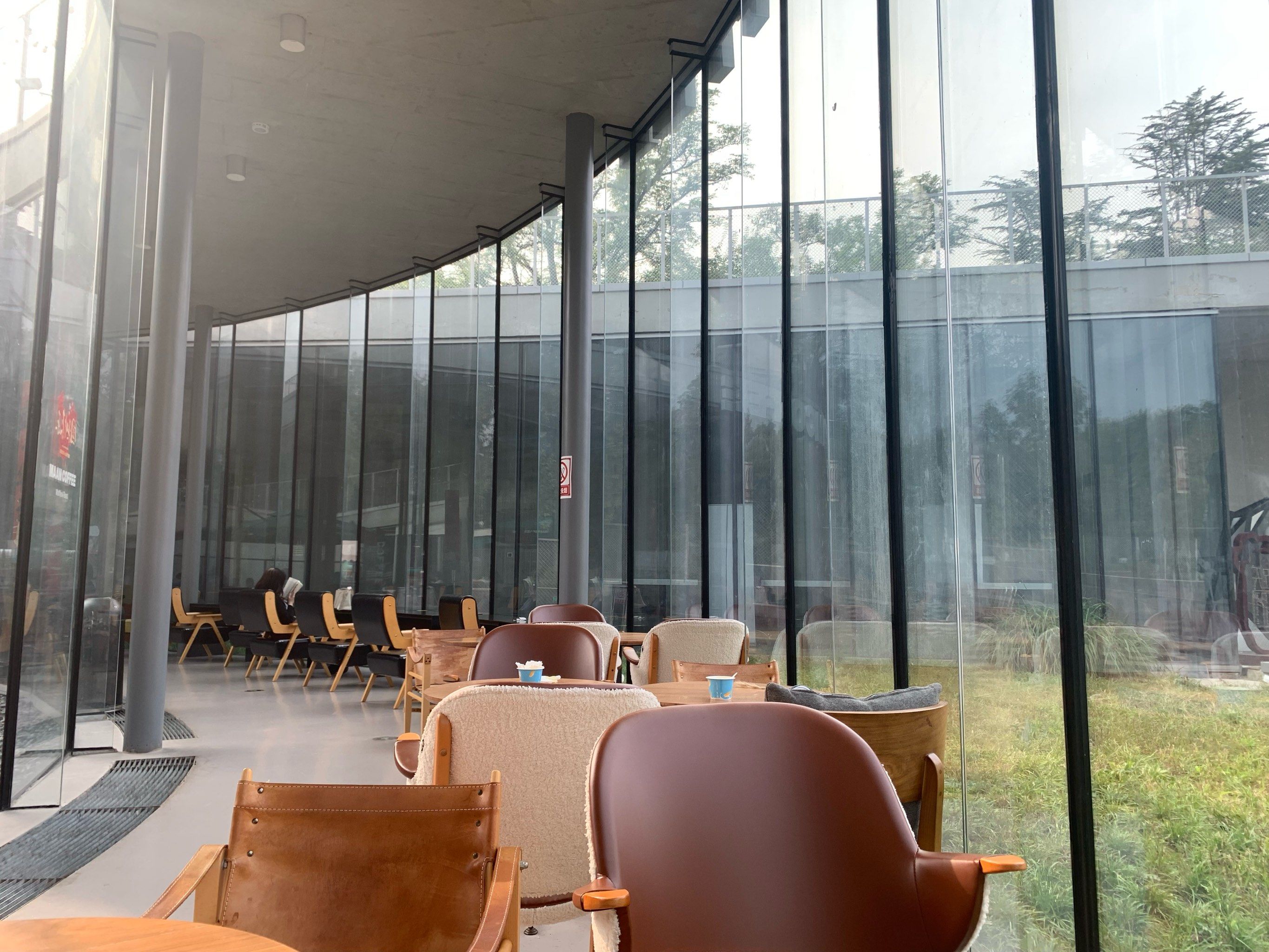 综上所述,漫咖啡龙潭湖店是一家值得一试的咖啡馆