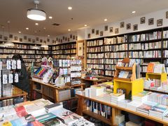 -晓风书屋(浙大紫金港店)