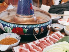 -毛辣果·贵州红酸汤牛肉火锅(西单店)