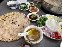 -官塘陈记鱼生·潮汕砂锅粥·牛肉火锅(潮枫路总店)