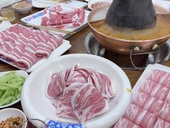 -楼外楼大刀肉传统火锅居(博学路店)