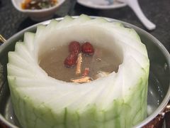 -得意咚瓜·顺德鱼生·冬瓜火锅(深圳首店)