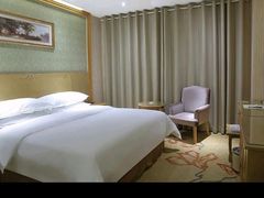 -维也纳酒店 (蠡口家具城地铁站店)