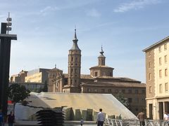 -皮拉尔圣母圣殿主教座堂