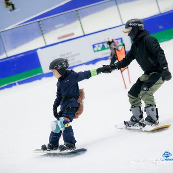 广州融创单板滑雪教练  只要正确的方法，两到三节课就