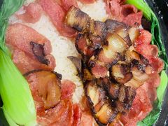 广式腊味煲仔饭-捞围鲜·港式打边炉(海阳路店)