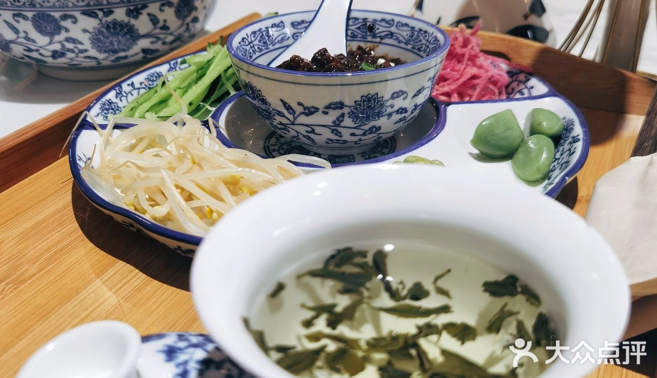 热腾腾的味道吃得很舒服🍜
