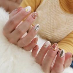 -爱小小美甲美学