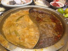 -沸炉重庆老火锅(军事博物馆店)