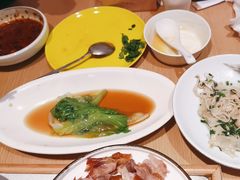 -渝信川菜 · 川味家常菜(财富购物中心店)