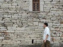 -高荡千年布依古寨旅游景区