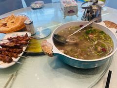 -马尔龙新疆饭店·清真(瑞景店)