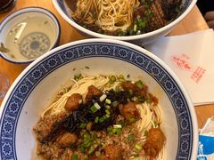 -沪西老弄堂面馆(定西路店)