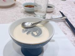 黑芝麻白芝麻布丁-新光酒家·河豚·海鲜·蟹料理(浦东店)
