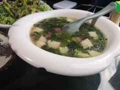 -忘忧草融合私房菜(红鼎国际店)