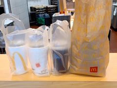 -麦当劳(展览路店)