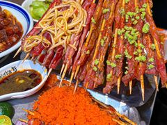 -威记烧嘢·南宁烧烤·超级生牛(绿地店)