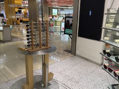 -木九十眼镜(朝阳大悦城B1店)