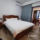 假期过去爽爽的，特别喜欢这海景，面朝大海，可以发呆