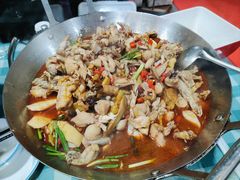 -昱龙大盆牛蛙馆(三兴街总店)