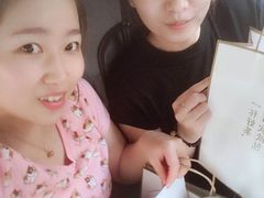 -奈雪的茶(市百一店)