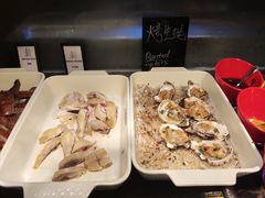 -广州万富希尔顿酒店·感趣自助餐厅·金秋蟹宴生蚝海鲜刺身烧烤