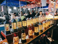 -吴山路夜市