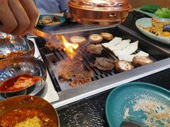 -臻牛烤肉