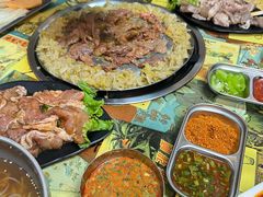 -牛牛牛酸菜煎肉店(望云寺路店)