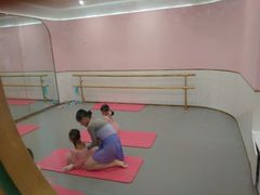 -伊叶舞蹈YEAH DANCE(LCM置汇旭辉校区)