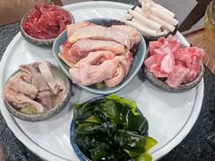 -得意咚瓜·顺德鱼生·冬瓜火锅(深圳首店)