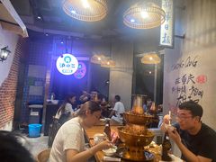 大堂-炉小二铜锅牛蛙•川湘菜(三里屯店)