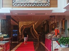 -凤凰楼酒家·粤宴点心(华强北店)