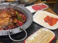 -杨肥肠火锅大排档(火车站花园店)