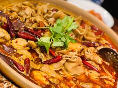 肥肠牛蛙砂锅-马头巷·食景园(苏州总店)