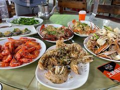 -四川小胡子海鲜(丁村万人海鲜广场店)