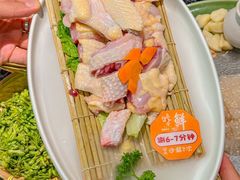 -得意咚瓜·顺德鱼生·冬瓜盅火锅