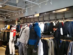 -UNDER ARMOUR(八达岭奥莱店)