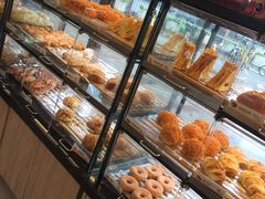 -85度C(生甜甜圈研究工坊·上海平凉店)