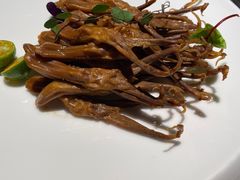 -贝勒爷·酥不腻烤鸭