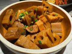 卤藕-巴厘龙虾·榜首油焖大虾(音乐学院·沿江酒馆店)