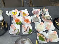 -曼格蒸汽活海鲜·榴莲自助(皇庭广场店)