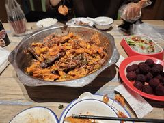 -嘎嘎鸭下巴·爆辣干锅(明教寺店)