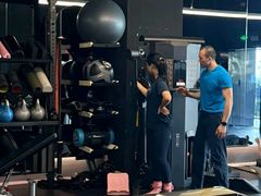 -TOP健身私教工作室(侨香店)
