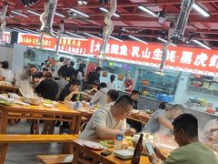 -养牛邓·潮汕牛肉海鲜自助火锅(广州店)
