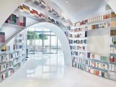 -钟书阁(松江泰晤士小镇店)