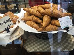 -Dough&Joe团憩(瑞虹天地月亮湾店)